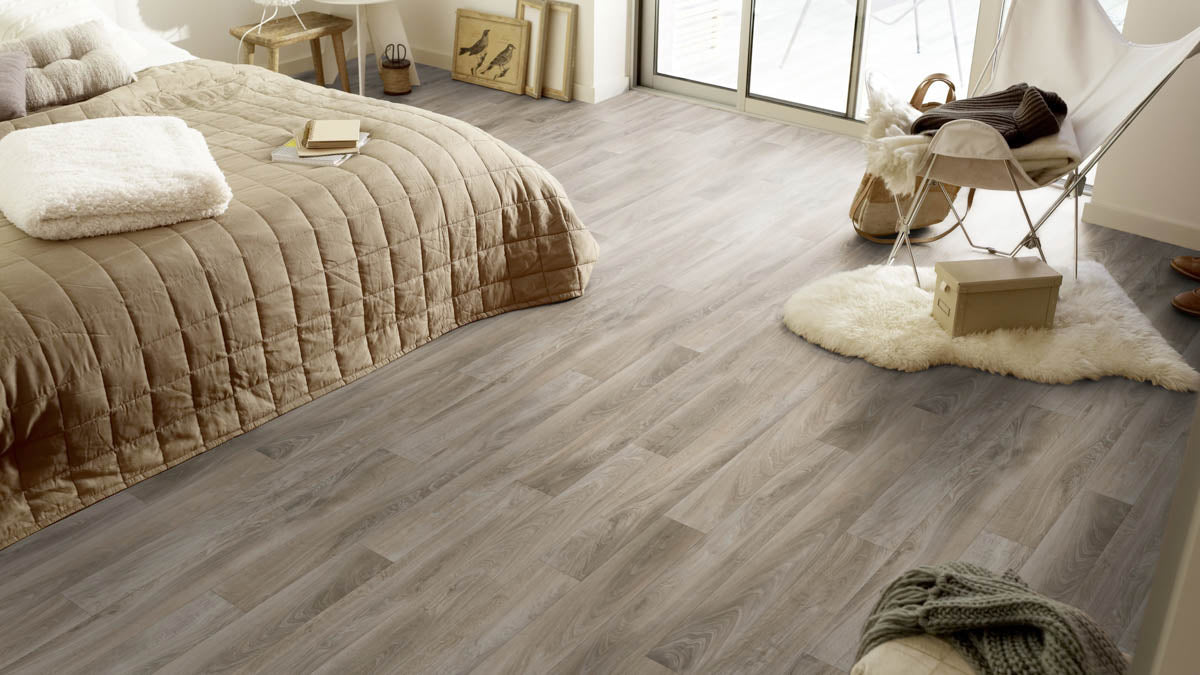 Steverura Eiche Taupe – Vinylboden von der Rolle | Raumansicht