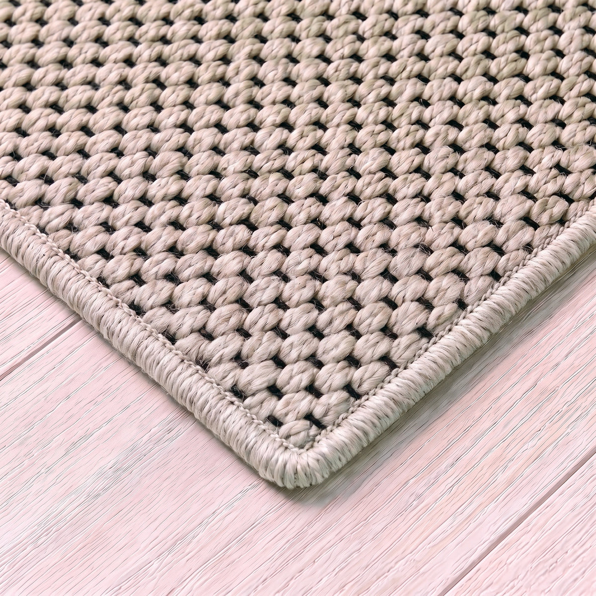 Tarona Teppich nach Maß | Farbe: Greige (410) | gekettelte Kante (Beispielbild, Farbe kann abweichen)