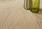 Valdoro Eiche Hellbeige Natur lackiert – Detailansicht 2