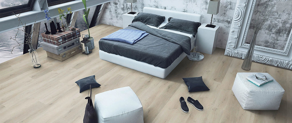 Eichenhain – Design-Klebevinyl als Einzelplanken