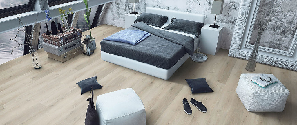 Eichenhain – Design-Klebevinyl als Einzelplanken