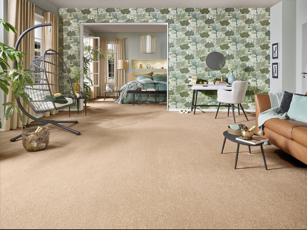 Vireno Teppichboden | Farbe: Sand (003) | Raumansicht (Beispielbild, Farbe kann abweichen)