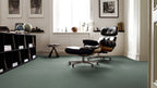 Vorwerk Barista Teppichboden | Farbe: Grau Dunkel (4H83) | Raumbild 1 (Beispielbild, Farbe kann abweichen)