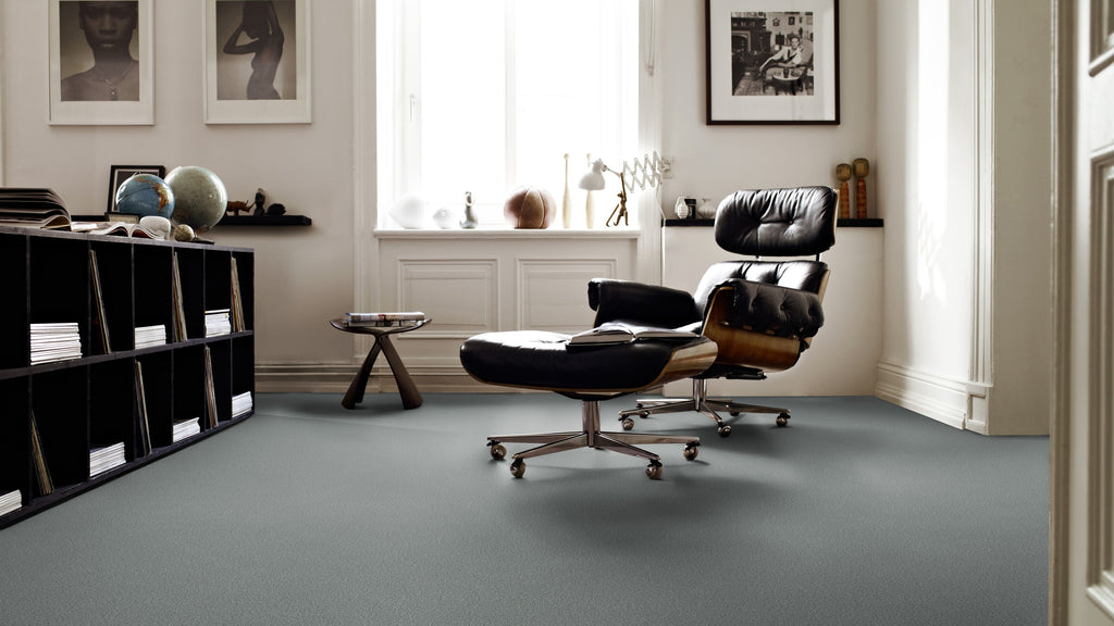 Vorwerk Celina Teppichboden | Farbe: Grau (4H90) | Raumbild 1 (Beispielbild, Farbe kann abweichen)