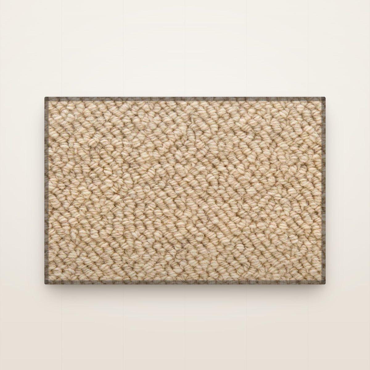 Woolara Teppich nach Maß, gekettelt, Sand Mittel (126)